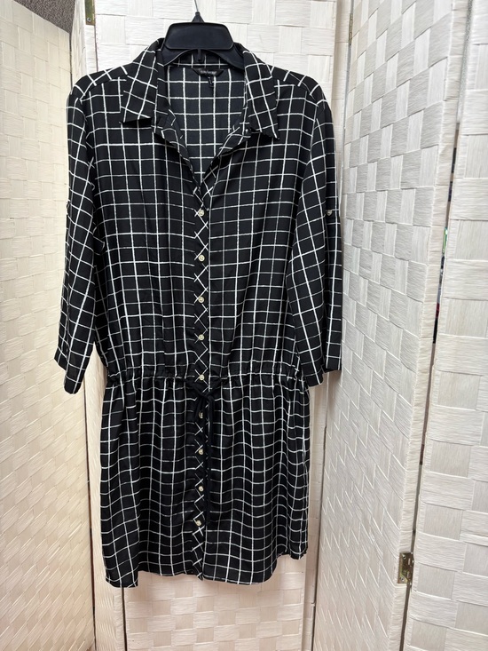 Daisy Fuentes Dresses & Skirts - daisy fuentes black - white checkered dress medium